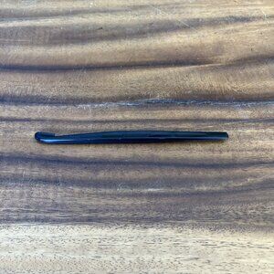 Vintage Tupperware #727-28 Black Orange/Grapefruit Peeler